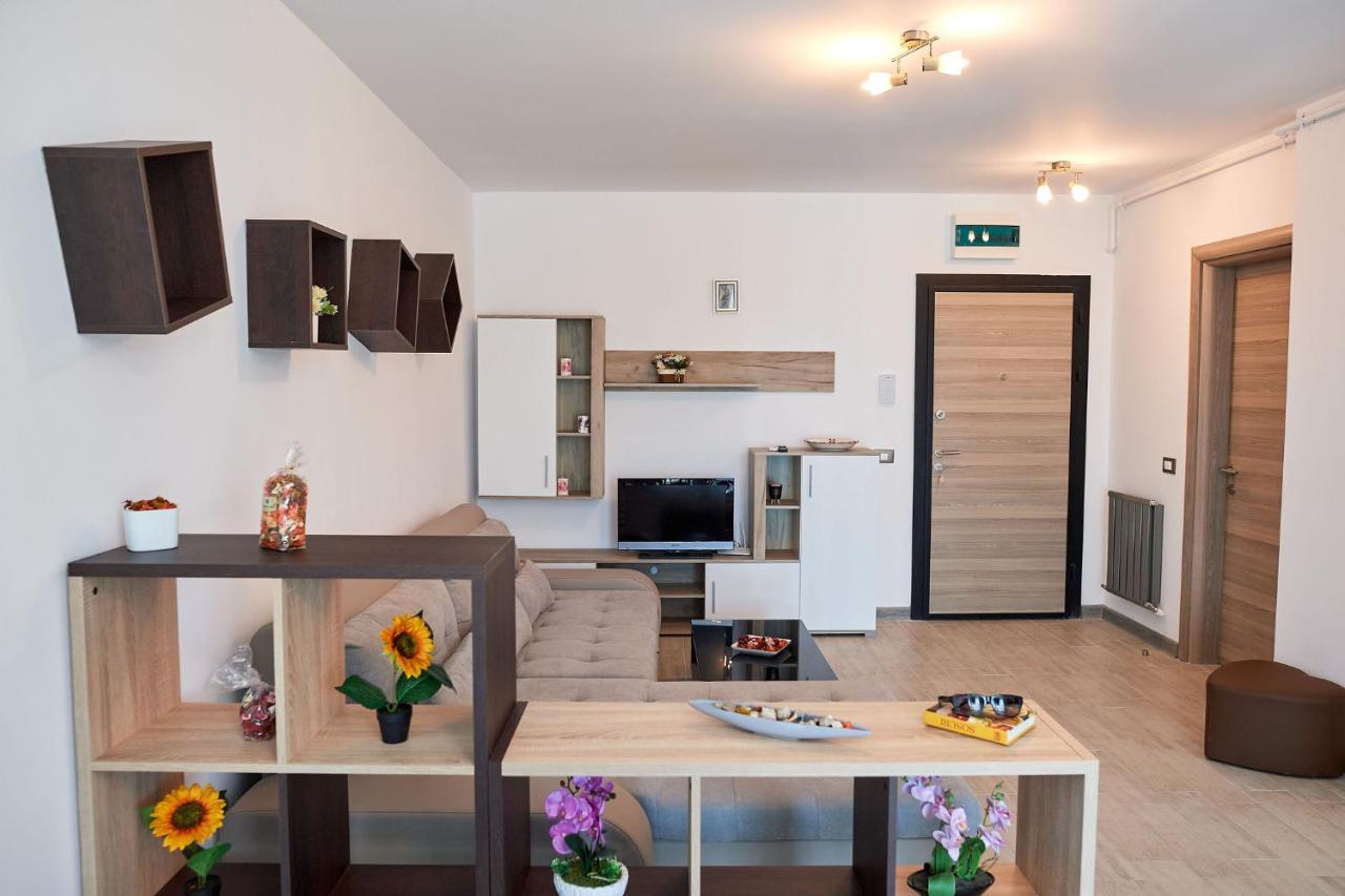 Rubic Apartment Spa N Pool Beach Resort 那沃达利 外观 照片